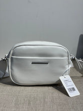 Lataa kuva Galleria-katseluun, Kamera laukku valkoinen