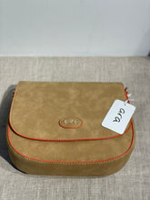 Lataa kuva Galleria-katseluun, Ara mokka pintainen laukku