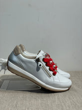Lataa kuva Galleria-katseluun, Ara Osaka-High Soft Valkoinen