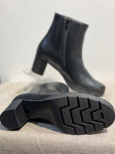 Lataa kuva Galleria-katseluun, Gabor 8030.01.002