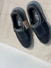 Lataa kuva Galleria-katseluun, Skechers mustat kävely ja lenkkikengät