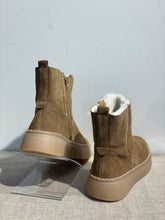 Lataa kuva Galleria-katseluun, Gabor lammasvuori nilkkurit