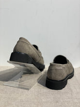 Lataa kuva Galleria-katseluun, Tamaris taupe loafer