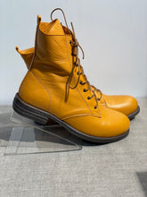 Lataa kuva Galleria-katseluun, Mago metalli ja oranssi maiharit