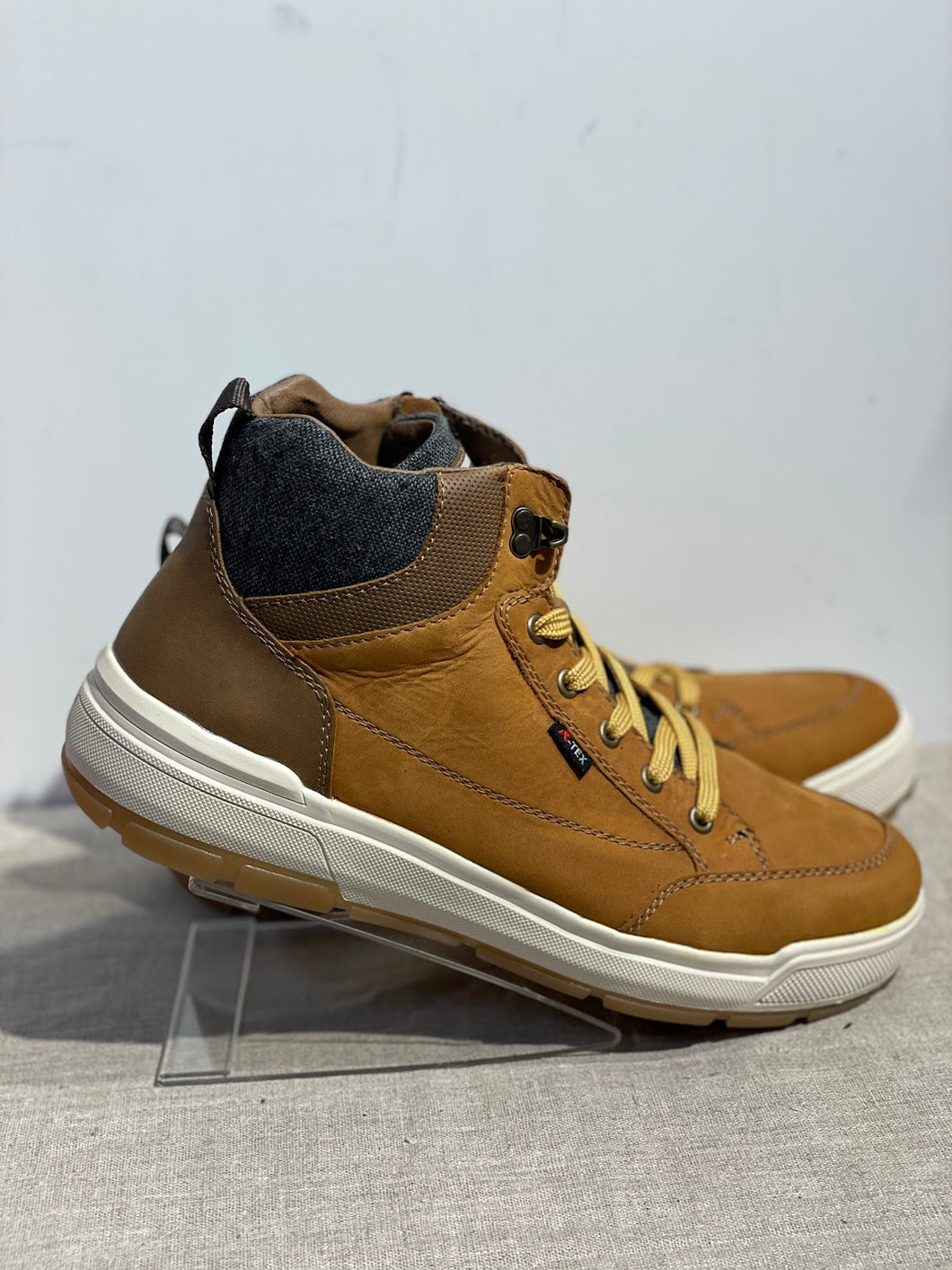 Rieker ruskeat nilkkurit