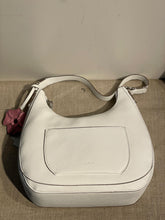 Lataa kuva Galleria-katseluun, Gabor valkoinen laukku pinkki kukka