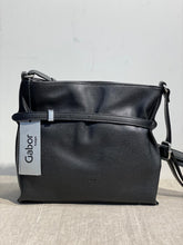 Lataa kuva Galleria-katseluun, Gabor tilava musta laukku